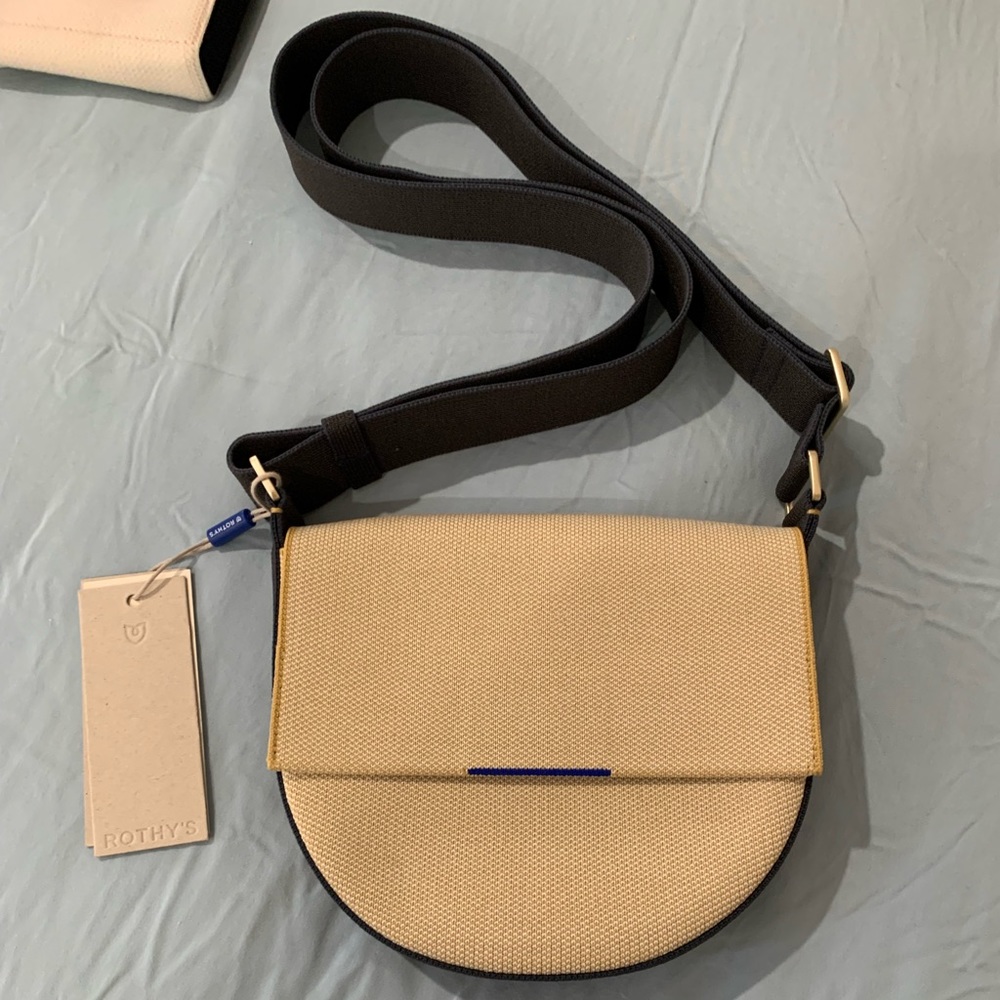 NWT rothys saddle ink and ivory bag